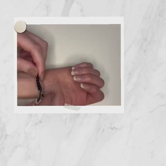 Merry Christmas I Christmas Greetings I  Stocking filler gift I  Make A Wish Bracelet I Gift for Friend I Secret Santa I Postal Gift mx66